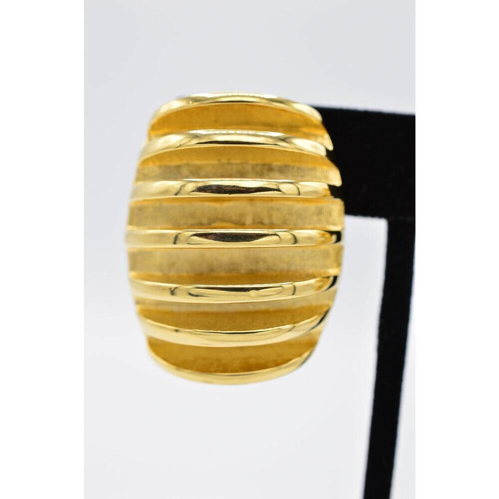 Givenchy Vintage Clip On Earrings Ribbed Chunky Heavy Gold Signed NOS 1980s BinX - Picture 8 of 12